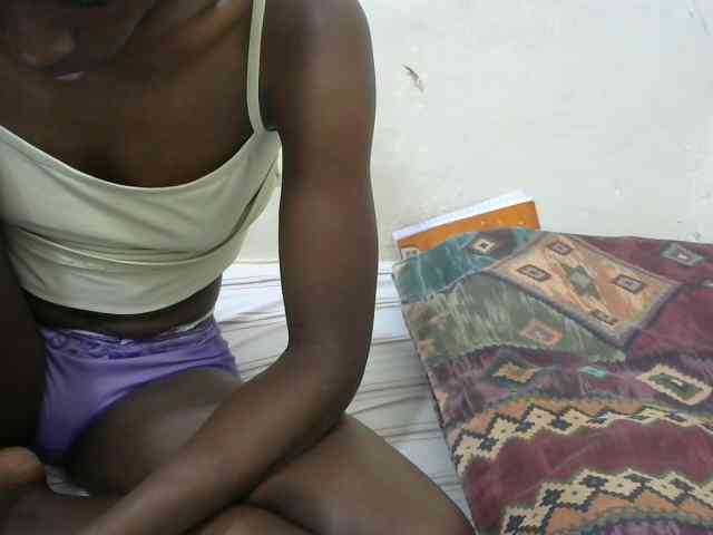 PrettyOne1 webcam