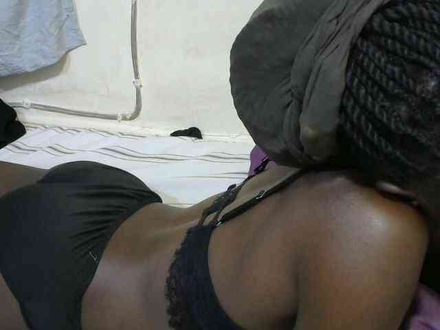 PrettyOne1 webcam