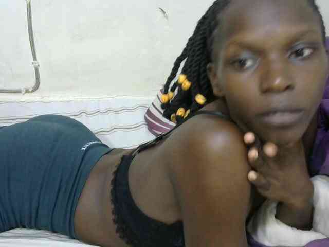PrettyOne1 webcam