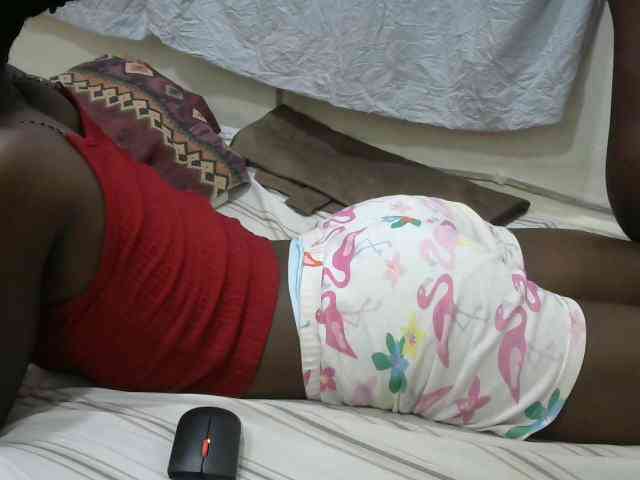 PrettyOne1 webcam