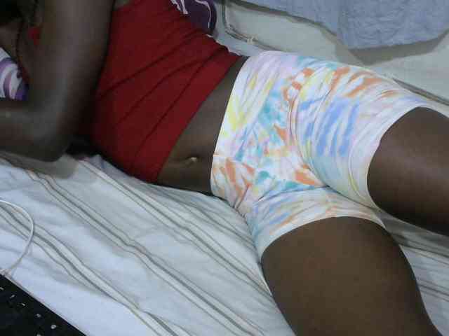 PrettyOne1 webcam