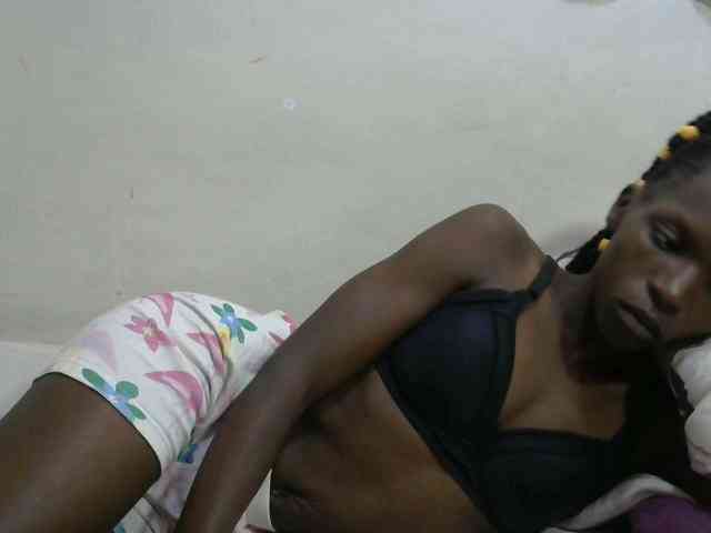 PrettyOne1 webcam