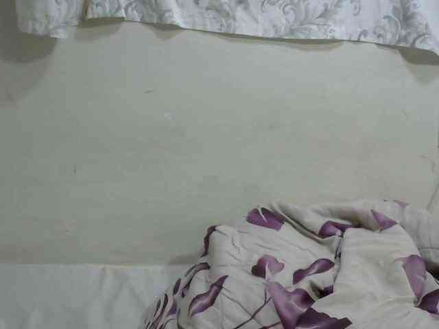 PrettyOne1 webcam