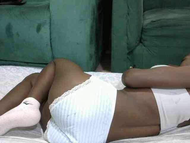 PrettyOne1 webcam
