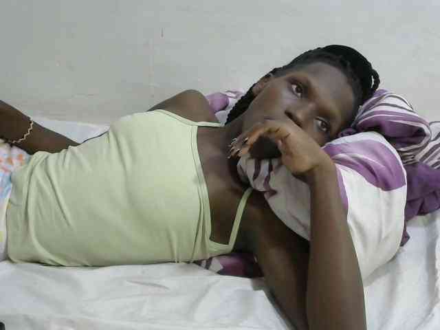 PrettyOne1 webcam