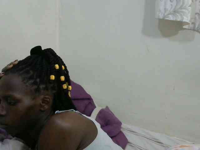 PrettyOne1 webcam