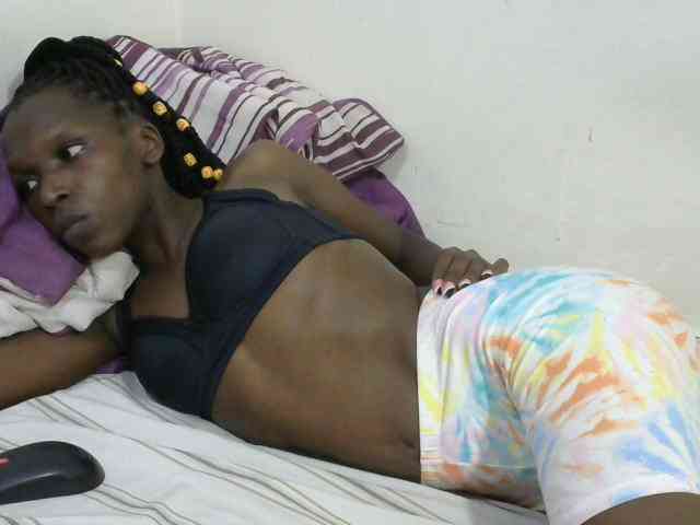 PrettyOne1 webcam
