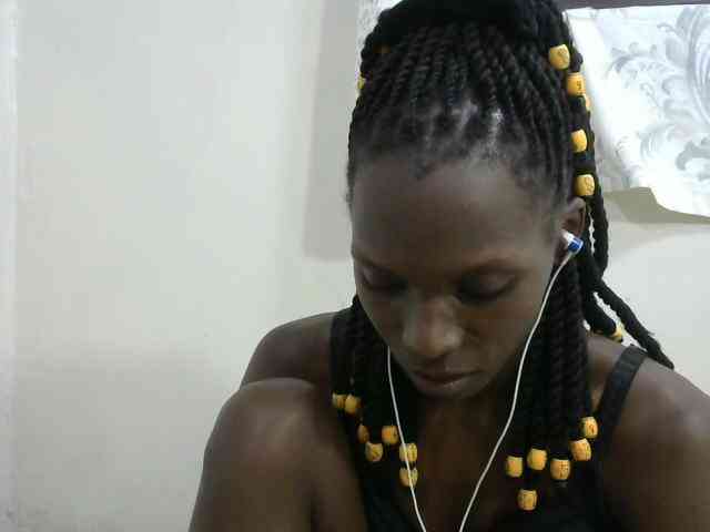 PrettyOne1 webcam