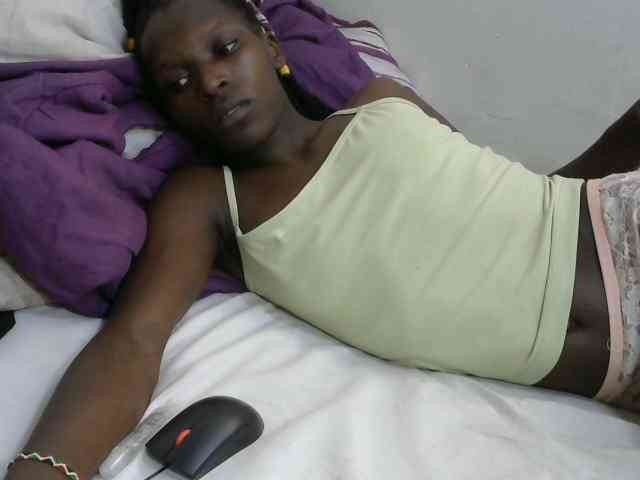 PrettyOne1 webcam