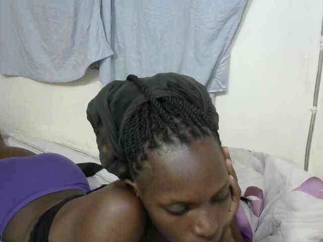 PrettyOne1 webcam