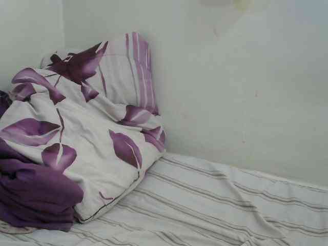 PrettyOne1 webcam