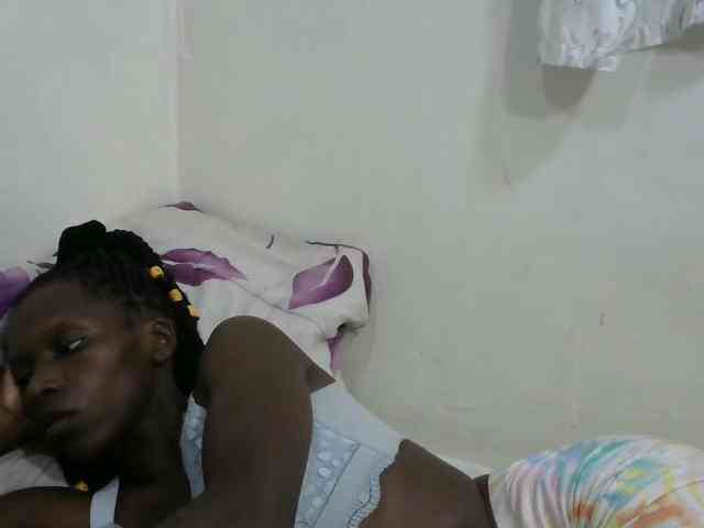PrettyOne1 webcam