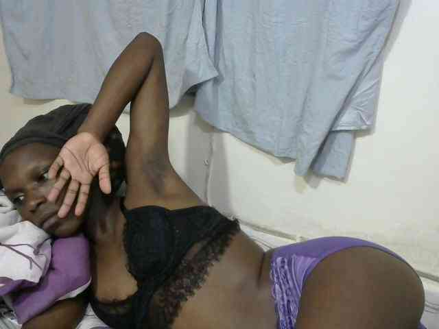 PrettyOne1 webcam