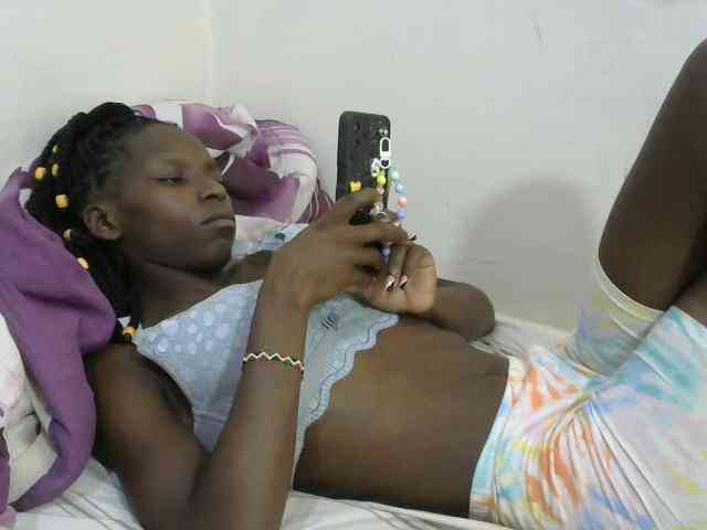 PrettyOne1 webcam