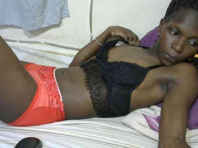 PrettyOne1 webcam