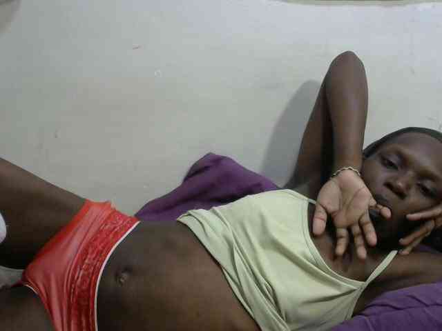 PrettyOne1 webcam