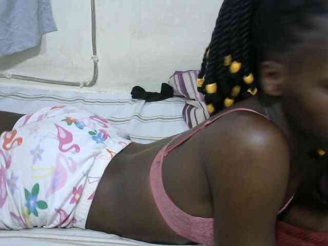 PrettyOne1 webcam