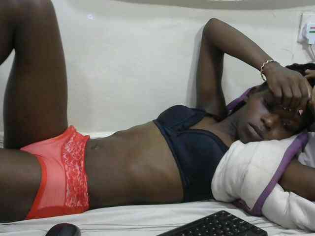 PrettyOne1 webcam