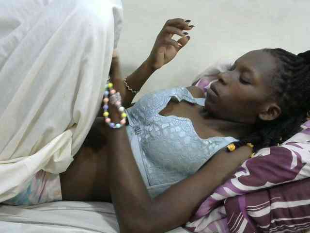 PrettyOne1 webcam