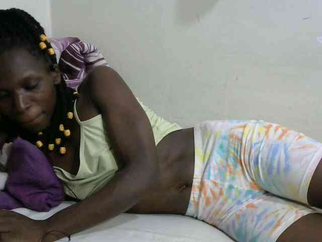 PrettyOne1 webcam