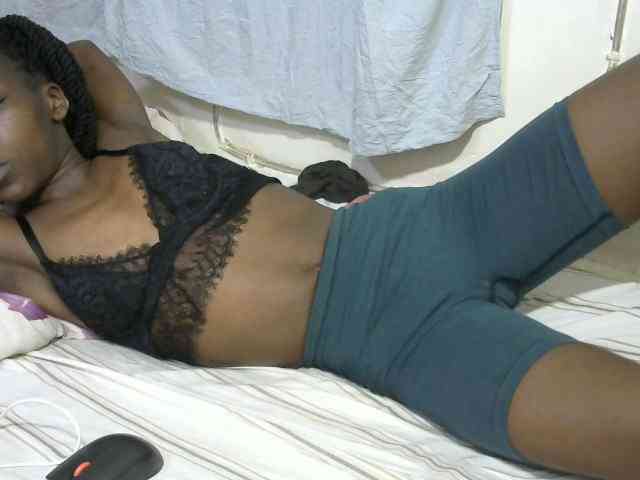 PrettyOne1 webcam