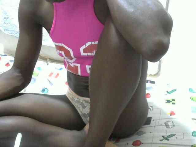 PrettyOne1 webcam