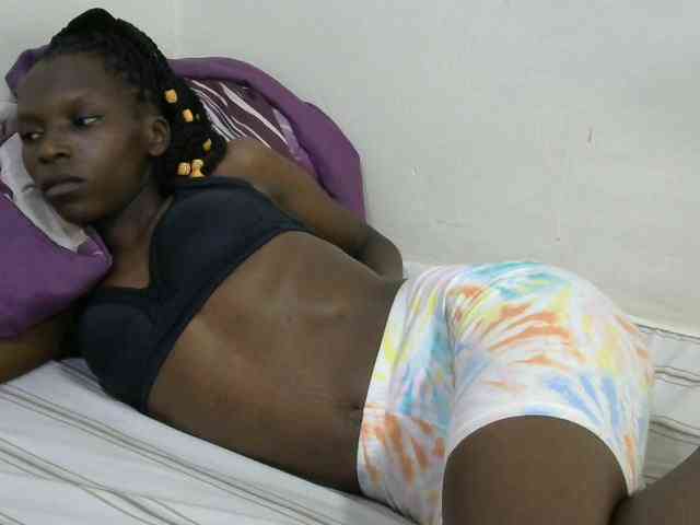 PrettyOne1 webcam