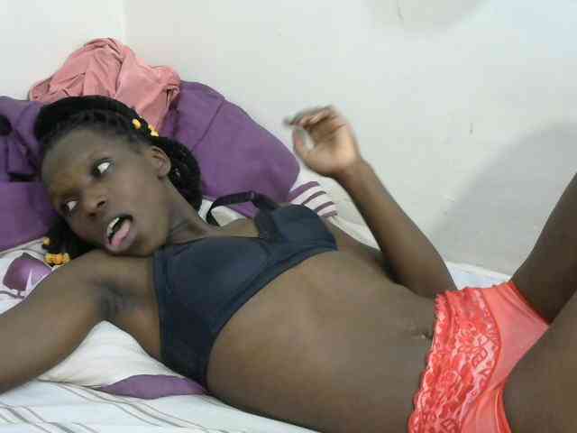 PrettyOne1 webcam