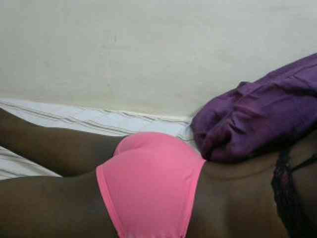 PrettyOne1 webcam