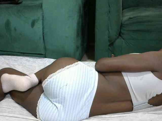 PrettyOne1 webcam