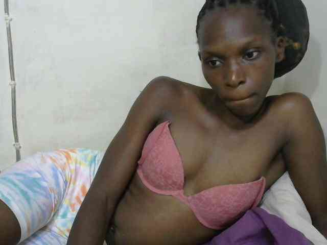 PrettyOne1 webcam