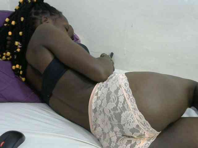 PrettyOne1 webcam