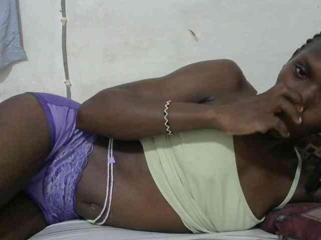 PrettyOne1 webcam