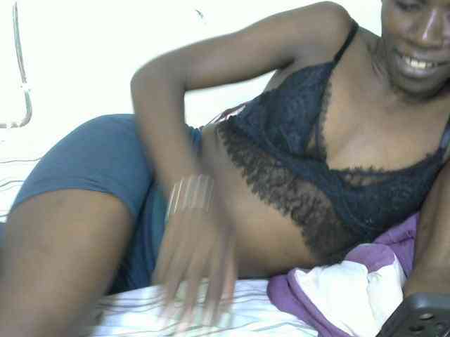 PrettyOne1 webcam