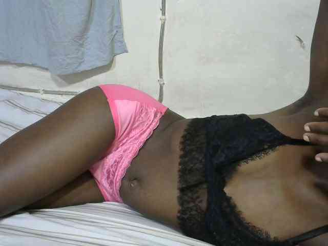 PrettyOne1 webcam