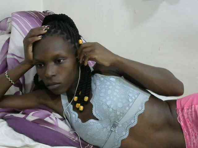 PrettyOne1 webcam