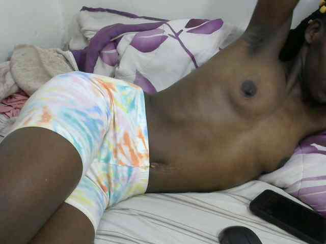 PrettyOne1 webcam
