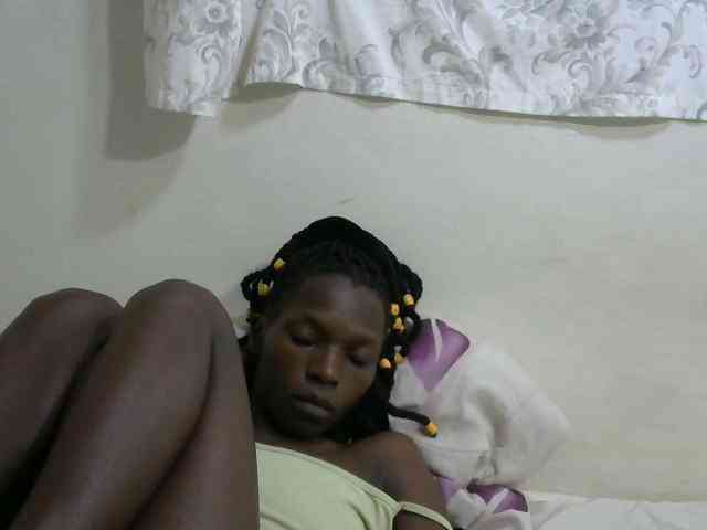 PrettyOne1 webcam