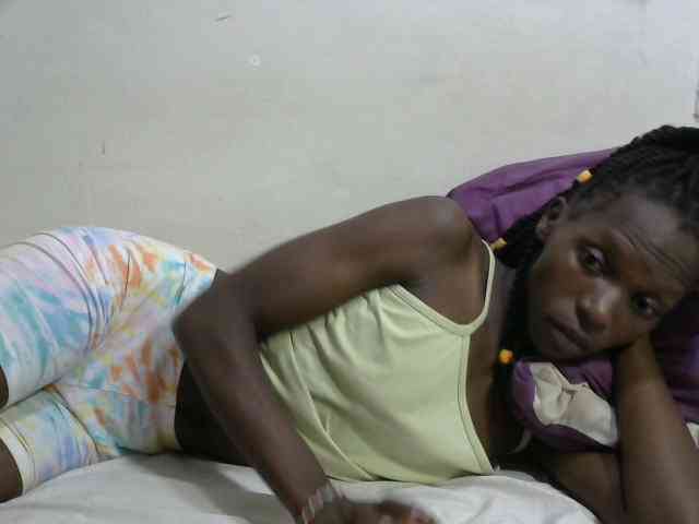 PrettyOne1 webcam