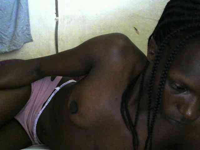 PrettyOne1 webcam