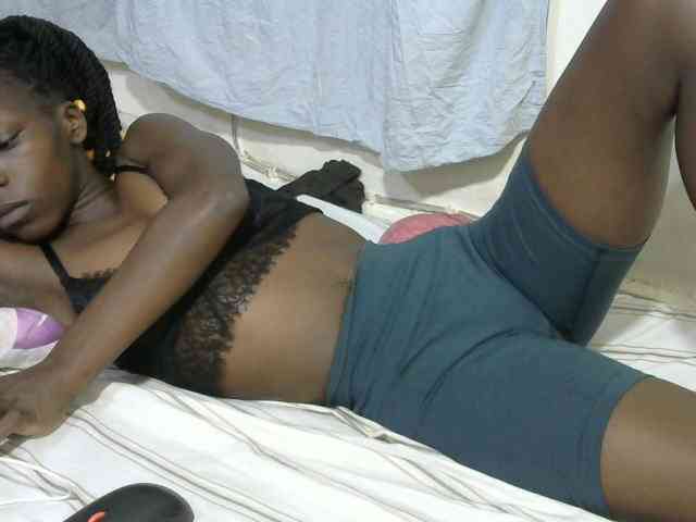 PrettyOne1 webcam
