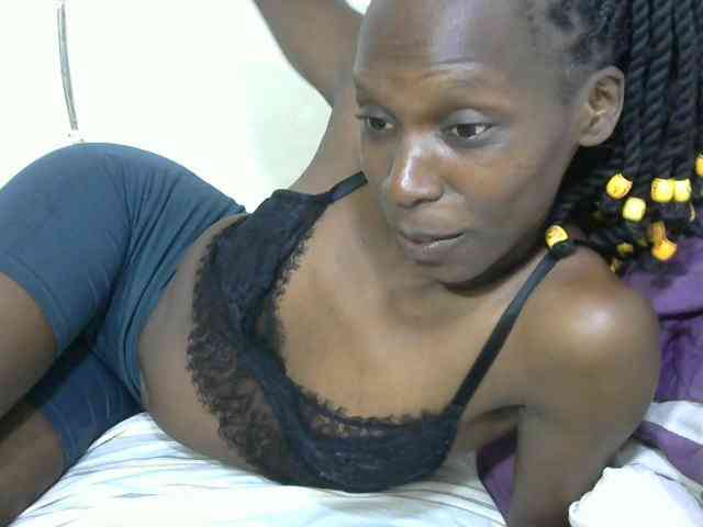 PrettyOne1 webcam