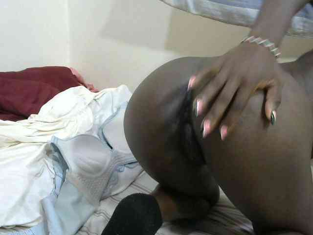 PrettyOne1 webcam