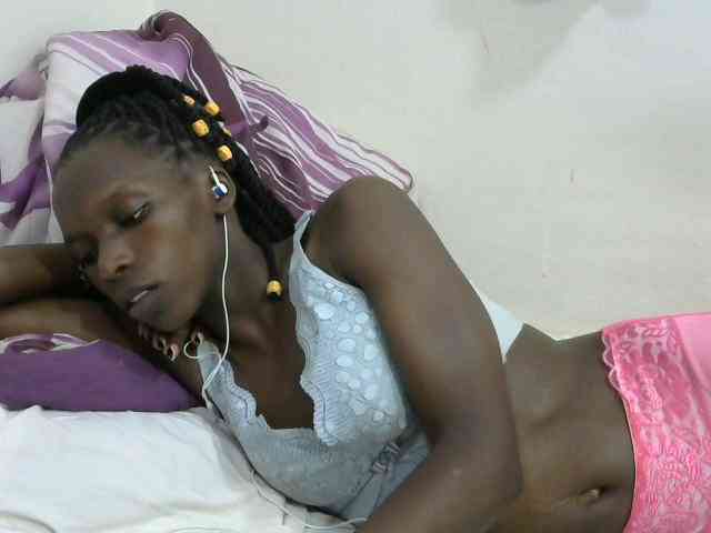 PrettyOne1 webcam