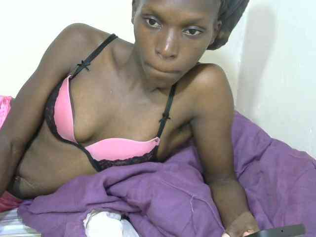 PrettyOne1 webcam