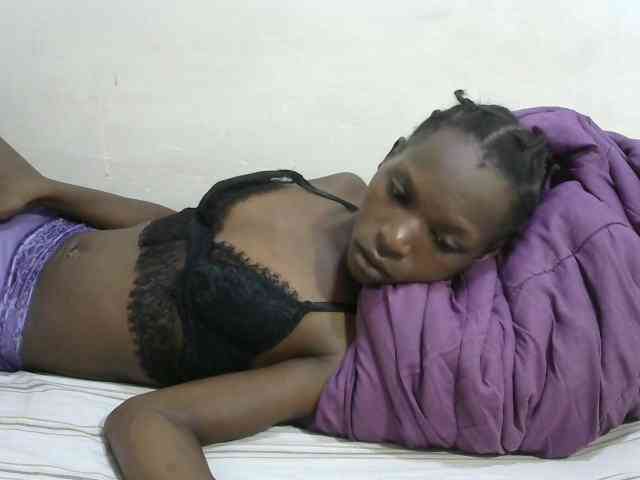 PrettyOne1 webcam
