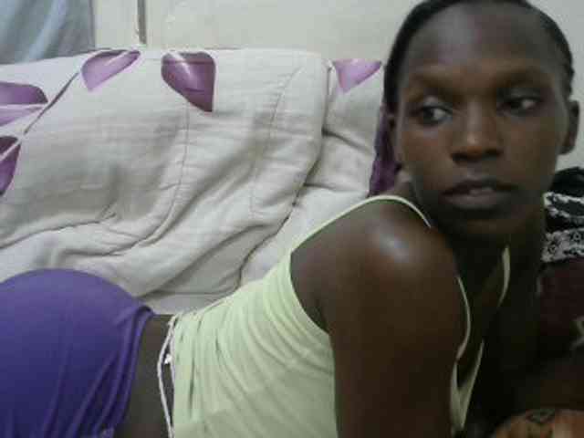 PrettyOne1 webcam