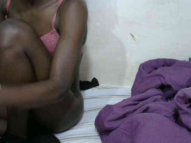 PrettyOne1 webcam