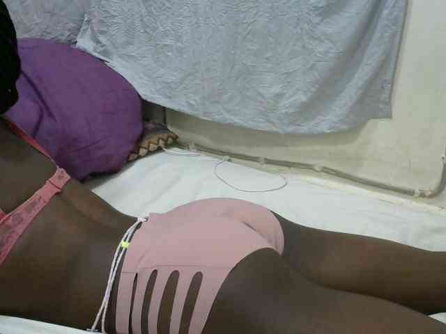 PrettyOne1 webcam