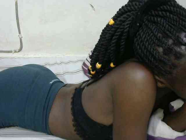 PrettyOne1 webcam